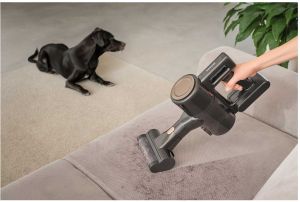 Вертикална безжична прахосмукачка SENCOR SVC 7222BK 3-в-1 