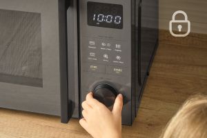 Микровълнова фурна с грил и функция фритюрник с горещ въздух Sencor SMW 6025BK